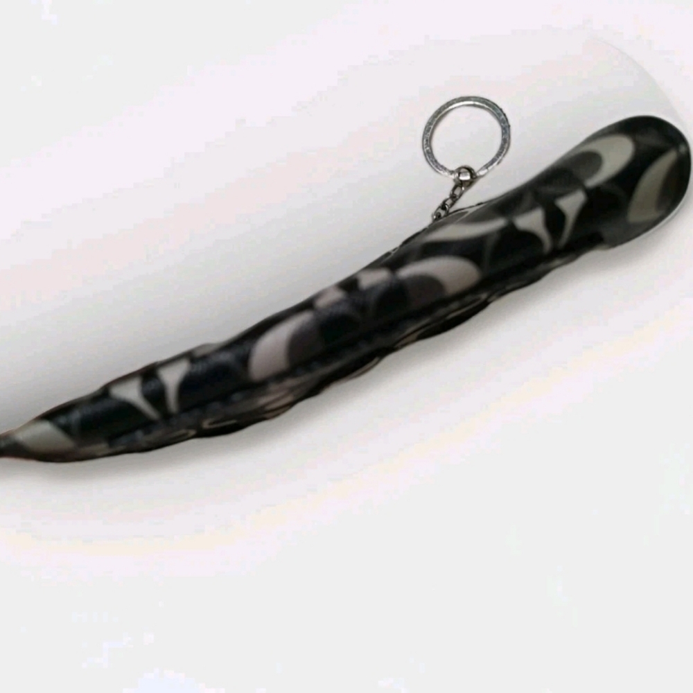 COACH Peyton Dream C Medium Skinny Small Wallet Black & White w/Key Ring - Picture 4 of 7